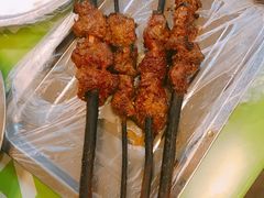-布尔津河堤夜市