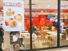 门面-麦当劳(龙之梦购物中心店)