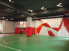 -悦动体能篮球羽毛球网球(三里河店)