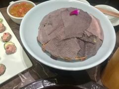 -红九格老火锅(三峡广场店)