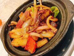 -荣誉海鲜酒楼(海湾店)
