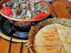 丽江粑粑-阿婆情腊排骨火锅(金虹路店)