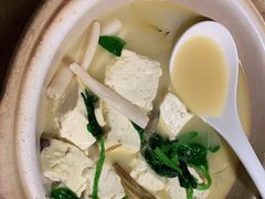 -渝信川菜 · 川味家常菜(财富购物中心店)