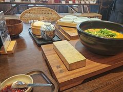 -银米·云南传统过桥米线(双廊黑金冠店)