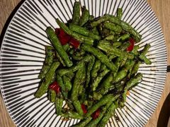 干煸四季豆-蜜桃餐厅·江浙融合菜(荟聚购物中心店)