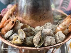 -一口猪海鲜浑锅·东北家常菜