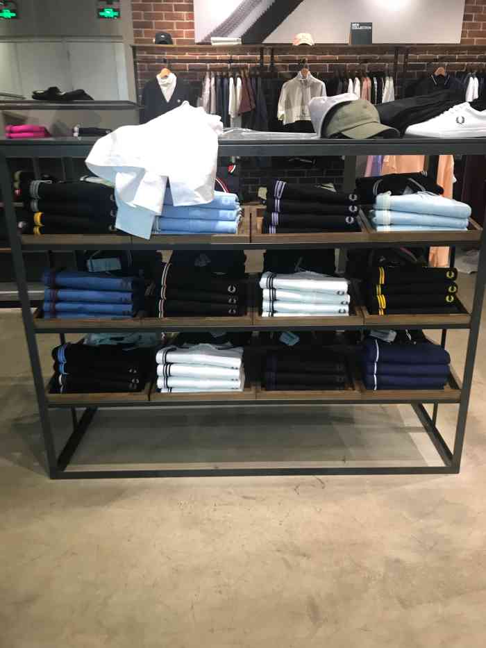 fredperry(北京来福士店)-"经典的月桂标,女神节放假半天就溜过来了,.