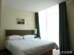 -莫泰酒店(上海虹桥北新泾地铁站天山路店)