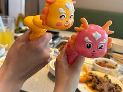 -海底捞火锅(新松江路生日主题店)