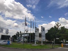 -南充通源宝马4S店(高坪店)