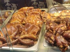 -老鼎万春卤菜(五代传承创始老店)