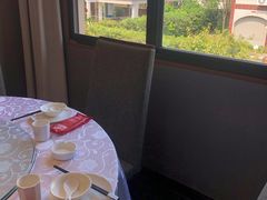 靠窗位-湖庭壹品鸭王·传统北京烤鸭·别墅私房菜·庭院宵夜(江宁店)