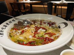 -江渔儿酸菜鱼(奥园广场金发购物中心店)