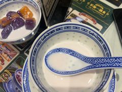 -广信牛奶甜品世家(台东店)