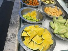 -金滏山·烤肉海鲜火锅自助(襄阳万达店)