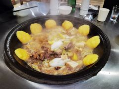 -粘豆包柴火铁锅炖