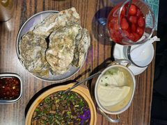 -蚝堡海鲜·威海菜·海肠捞饭·烧烤·亚洲吃蚝公司(幸福门店)