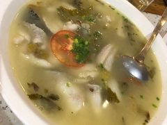 -兔行天下-鸿鹤鲜锅兔(中海国际店)