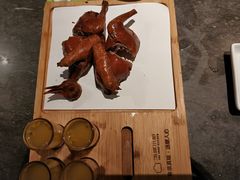 烤乳鸽-汤城小厨•粤菜•靓汤(苏州街店)