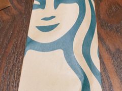 -星巴克(东莞常平富盈广场店)