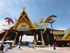 -七彩云南欢乐世界