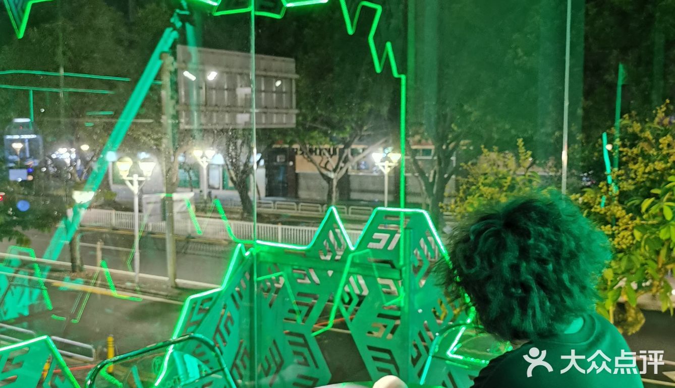朋友带我去了祖庙附近这家超级无敌隐蔽的清吧🐒