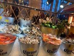 -松山湖凯悦酒店·Café自助餐厅·周末火舞秀表演