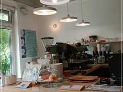 -Cafe Villa