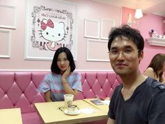 -Hello Kitty Cafe(弘大店)