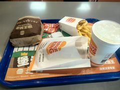 -汉堡王(梅村服务区南店)