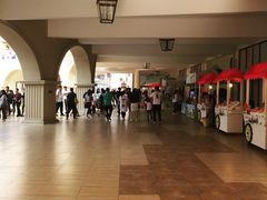 -王府井奥莱临潼小镇(临潼店)