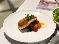 巴斯克风味海鲈鱼-L'Arome芳芳法国餐厅(仙林金鹰店)