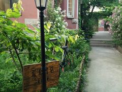 -荒岛书店(黄县路店)