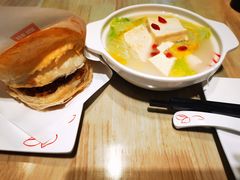 白菜炖豆腐-嘉和一品粥(魏公村店)