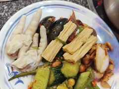 -锤头鲨毛肚海鲜烤肉自助餐厅(国购广场店)