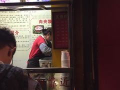 -冯姐生蚝(迎宾广场店)