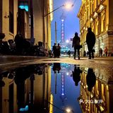 夜晚的时候它也是热闹非凡  深夜也有寂静