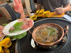-银同牦牛肉火锅