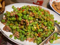 -肖四女乐山跷脚牛肉(滨江天街店)