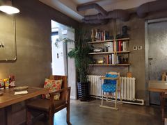 -HIGH FIVE哈福手工汉堡(桂林路店)