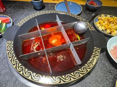 -乐闹闹重庆火鍋(民治店)