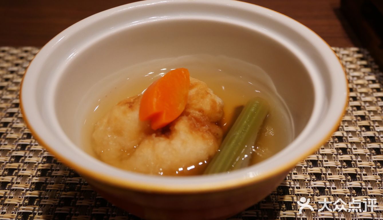 车站下来要走一会，15分钟以内