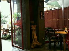 -肥肥虾庄·金牌油焖大虾(杨园滨江时代walk店)