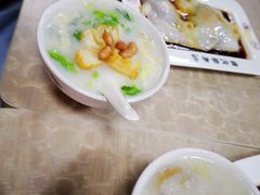 -银记肠粉店(新港西路店)
