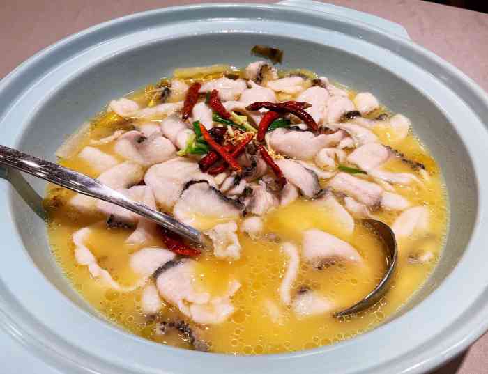 老谭记酸菜鱼(莘庄店)