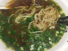 -牛吃草牛肉面(甬港南路店)