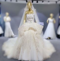 点击看大图 -GRACE KELLY婚纱与礼服(北京店)