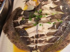 -赶海部落海鲜城(海阳路店)