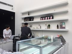 -UNI UNI(环亚凯瑟琳店)