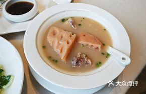 Traditional Hubei Lotus Root Soup